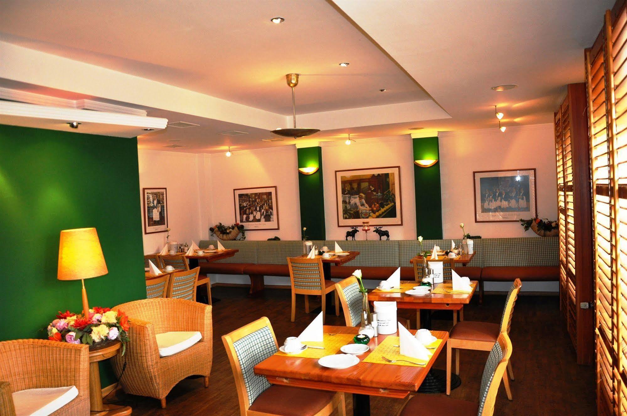 Hotel Zur Post New Style Garrel Экстерьер фото